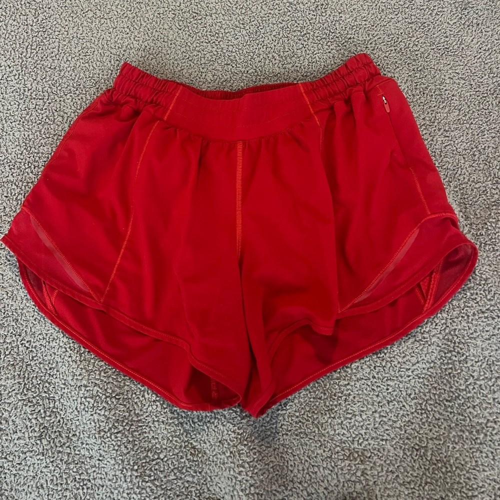 Lulu lemon shorts, Hotty hot